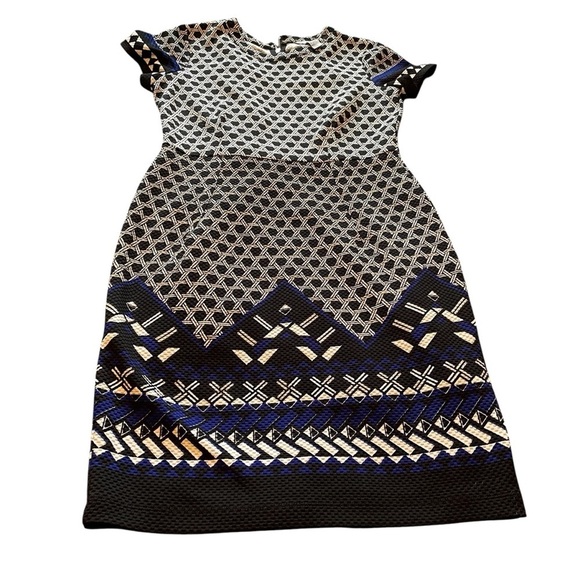 H&M Texturized Geometric Patterned Dress in Black and Blue-Size Medium - Picture 6 of 12